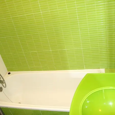 Apartament R. Antonio Correia 2 *