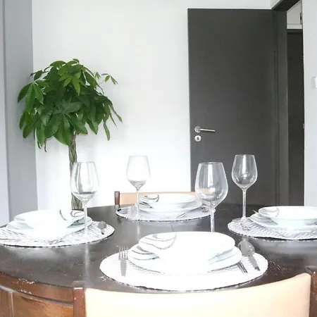 R. Antonio Correia 2 Apartament *